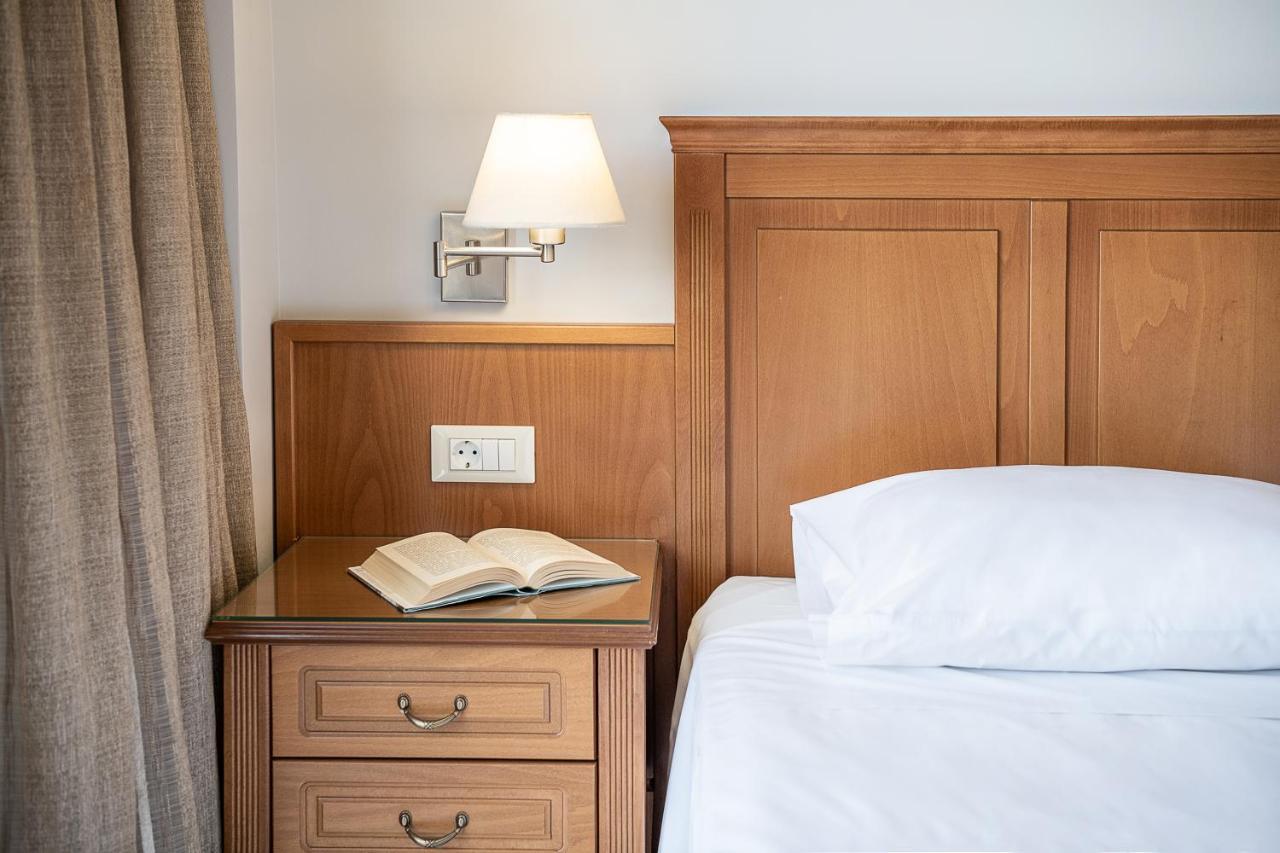 Stalós Nektar Beach Hotel מראה חיצוני תמונה